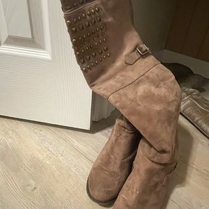 Long boots size 6